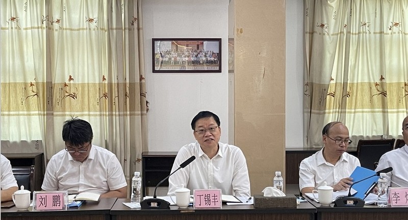佛山市委常委丁锡丰率调研组服务走访佛山重点企业